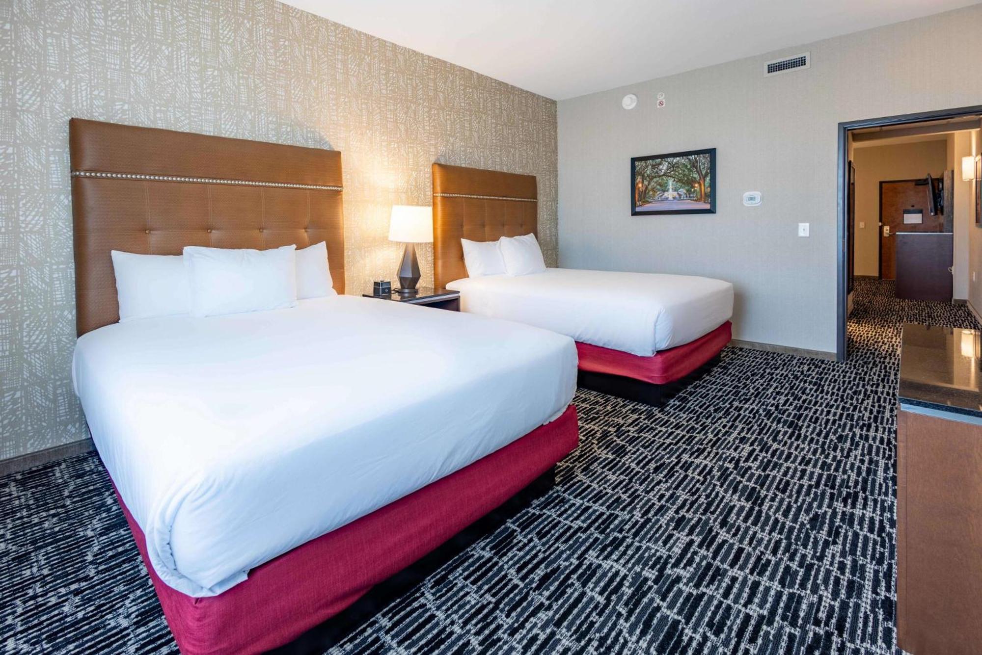 Drury Plaza Hotel Savannah Pooler Exterior photo